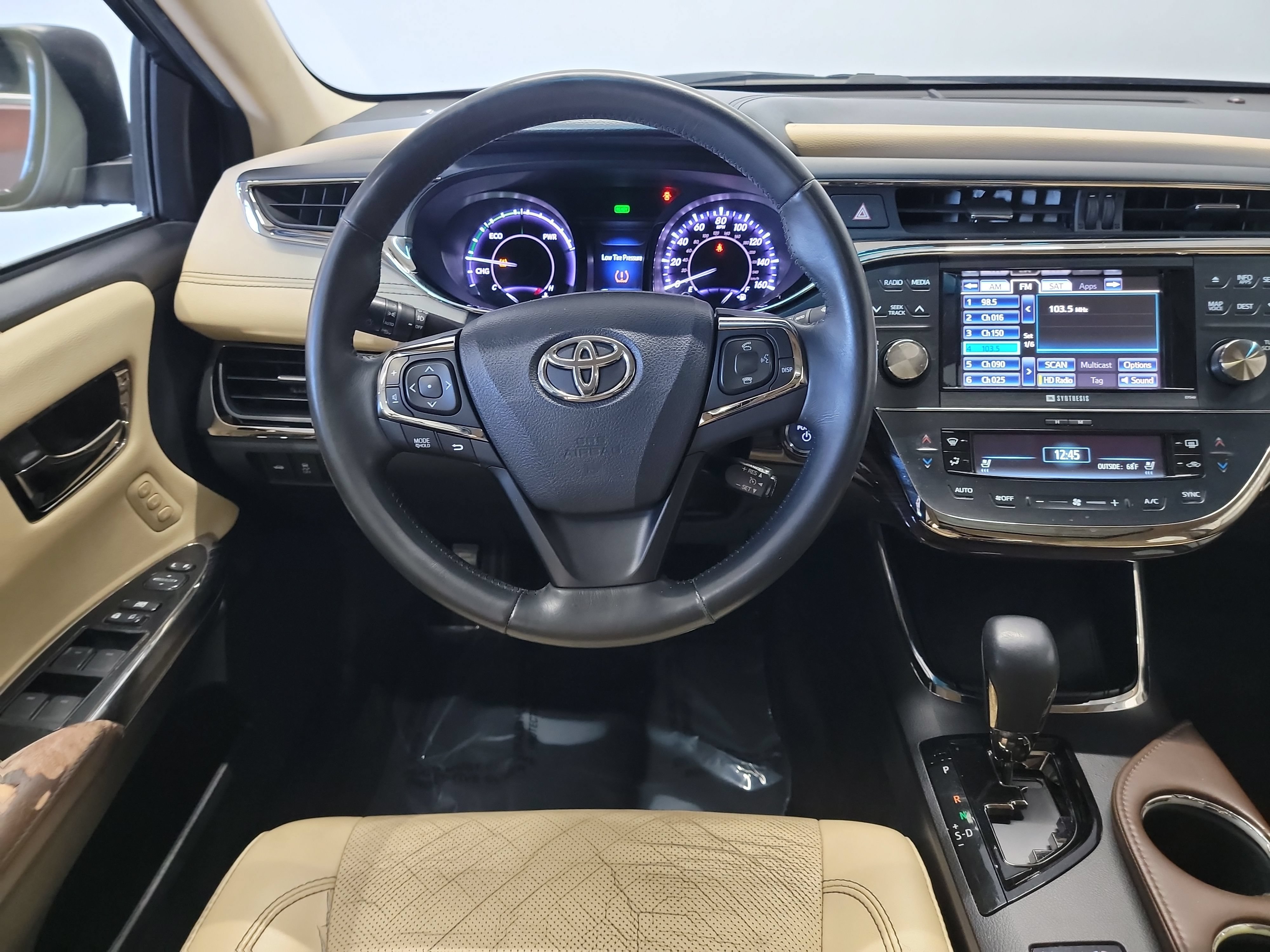 Used 2014 Toyota Avalon Limited FWD image 16