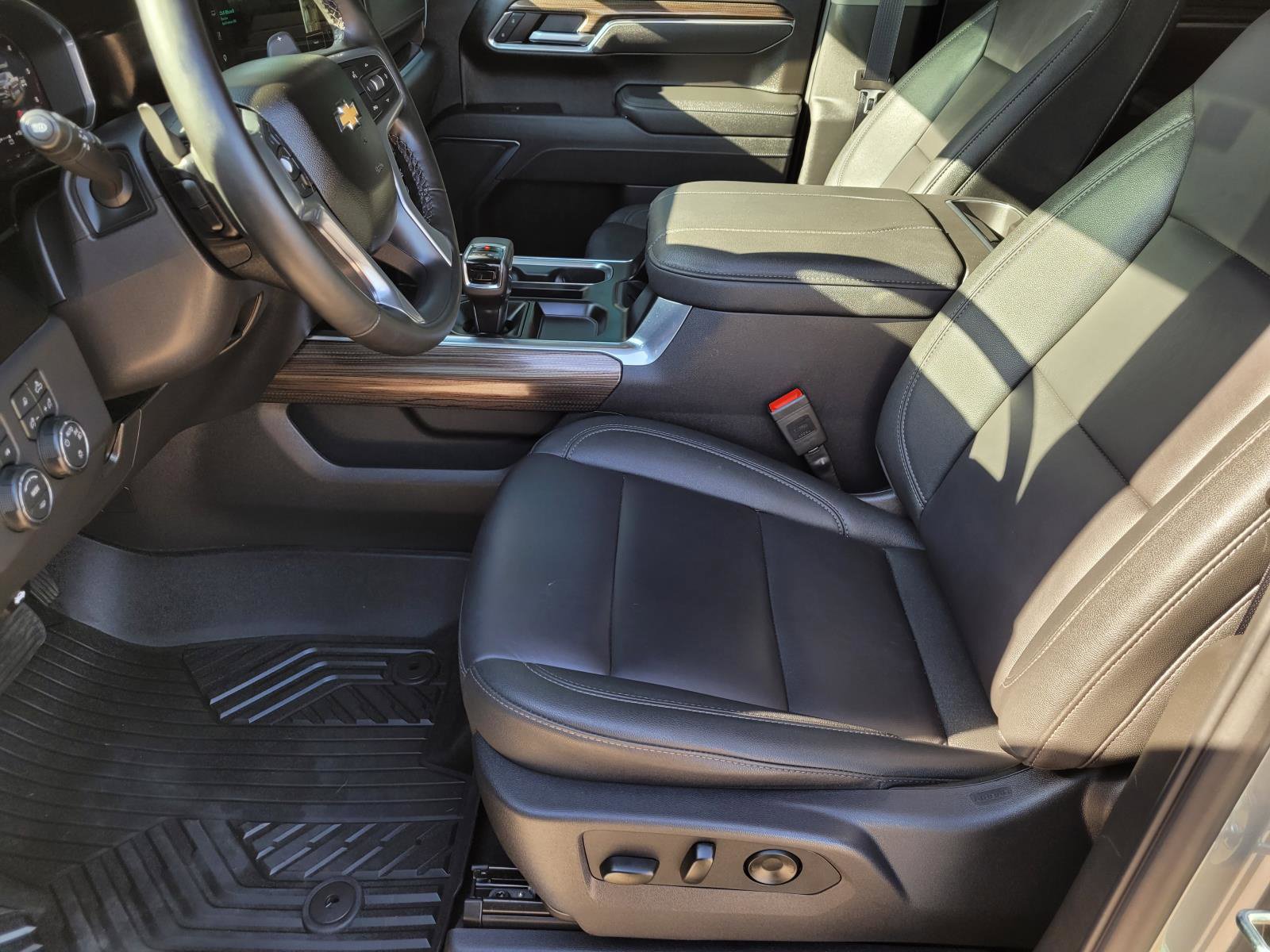 Used 2026 Chevrolet Silverado 1500 LT AWD/4WD image 20