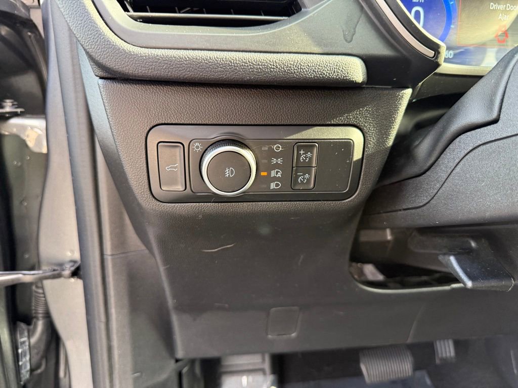 Used 2022 Ford Escape SEL w/ Technology Package image 7