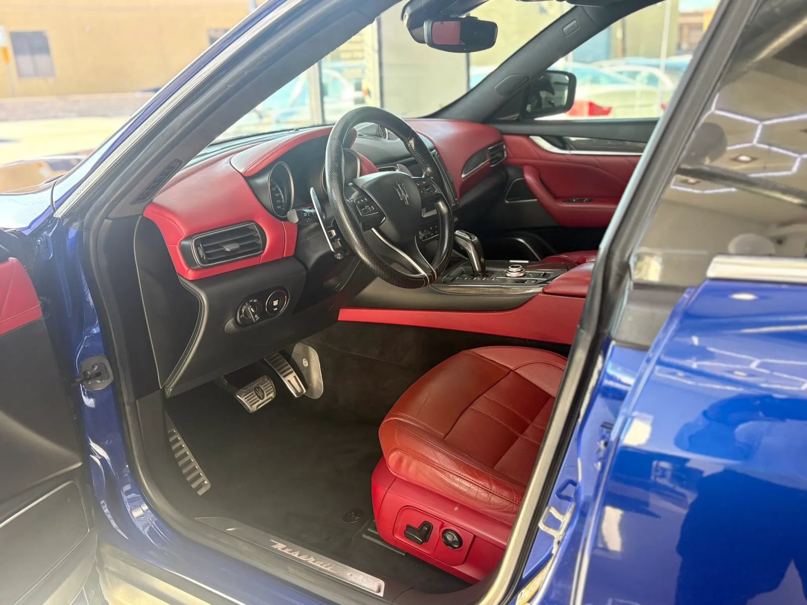 Used 2019 Maserati Levante GranSport AWD/4WD image 14