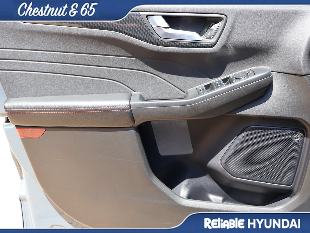 Used 2024 Ford Escape ST-Line w/ Tech Pack #1 FWD image 47