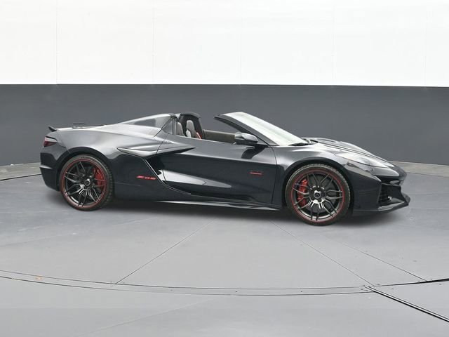 Used 2023 Chevrolet Corvette Z06 RWD image 20
