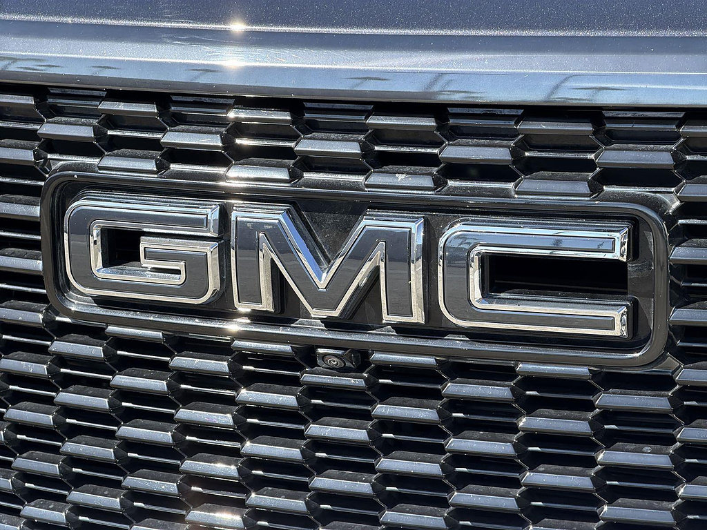 Used 2023 GMC Yukon Denali Ultimate AWD/4WD image 31