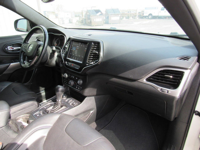 Used 2019 Jeep Cherokee High Altitude AWD/4WD image 14