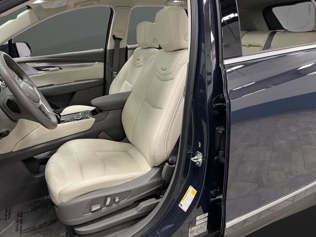Used 2024 Cadillac XT5 Premium Luxury image 4