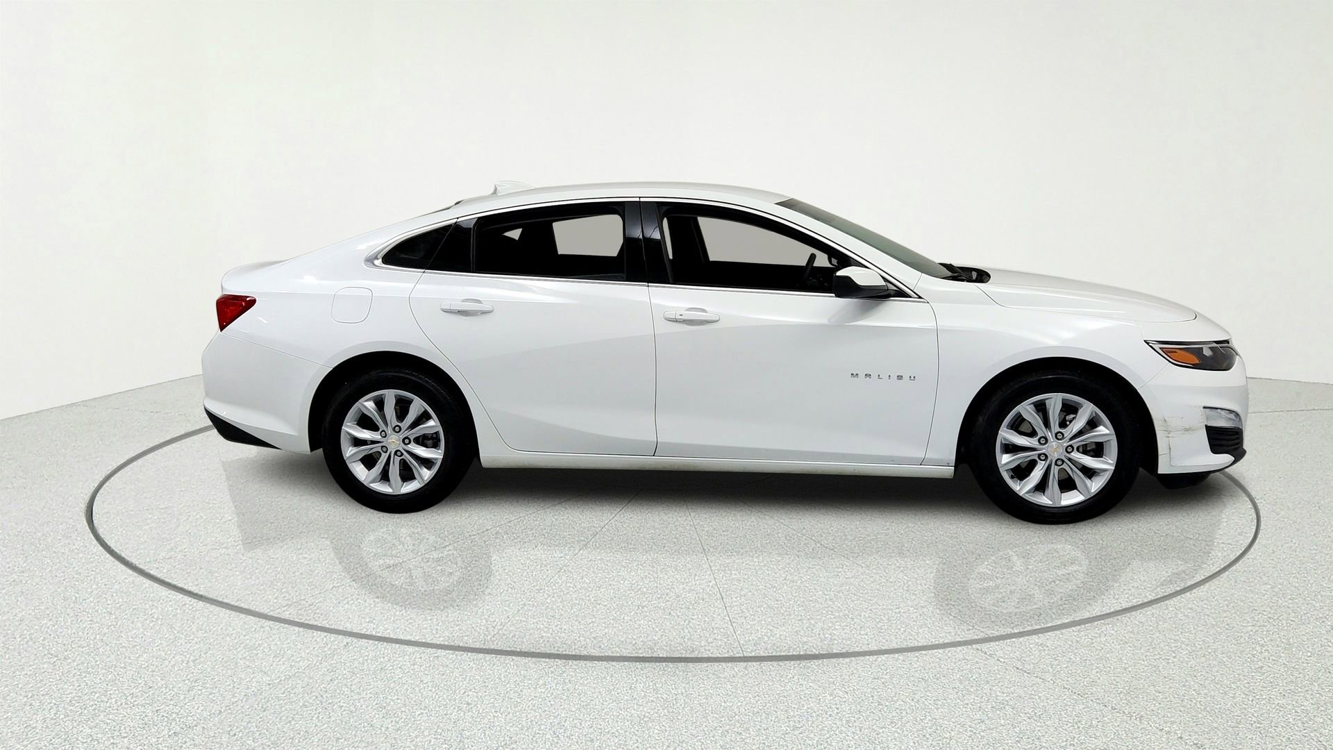 Used 2024 Chevrolet Malibu LT w/ LPO, Floor Liner Package FWD image 6
