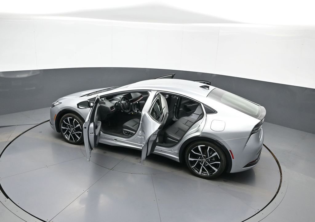 New 2026 Toyota Prius Plug-In Hybrid FWD image 44