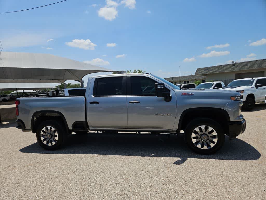 Used 2025 Chevrolet Silverado 2500 Custom w/ Custom Value Package AWD/4WD image 9