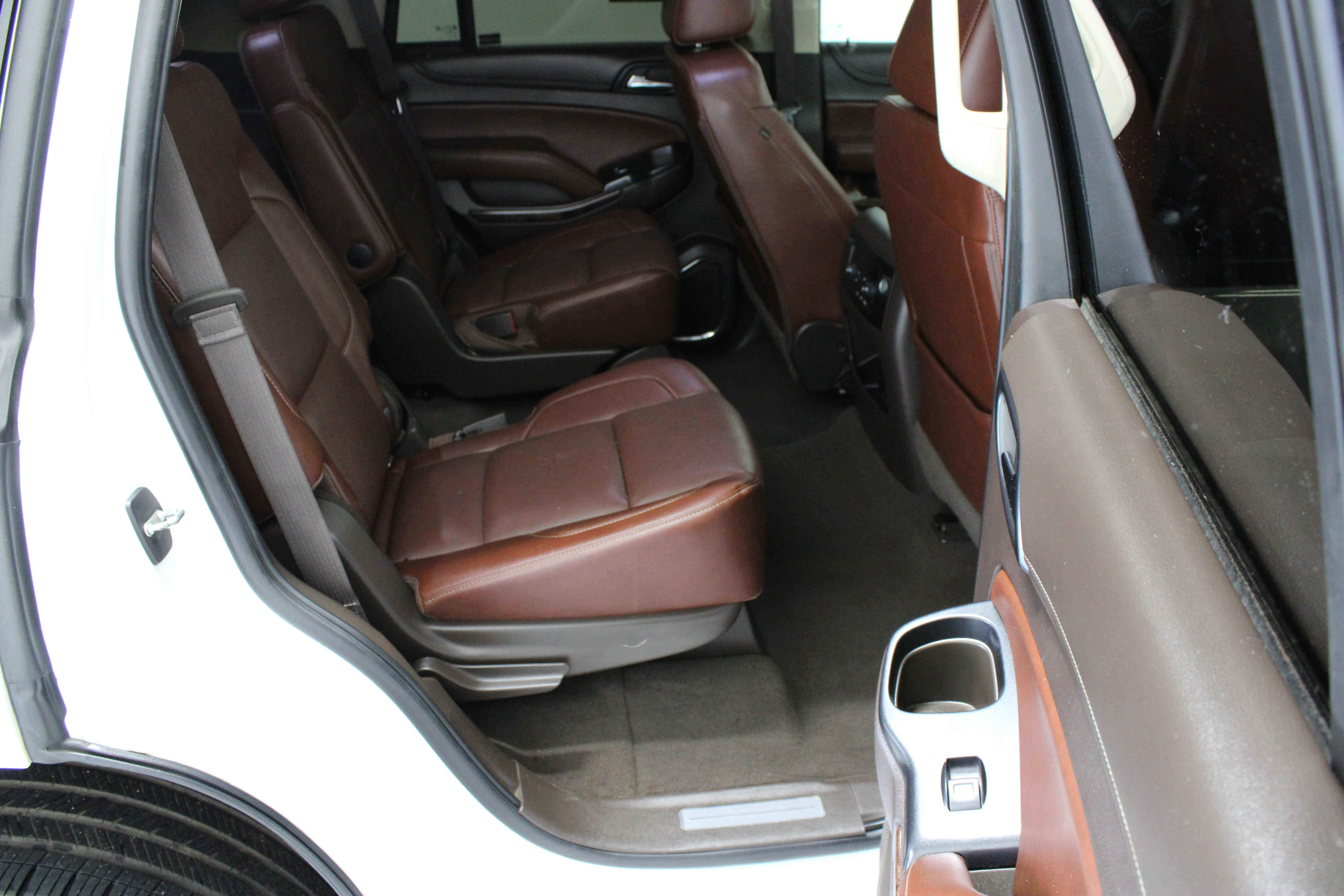 Used 2019 Chevrolet Tahoe Premier AWD/4WD image 39