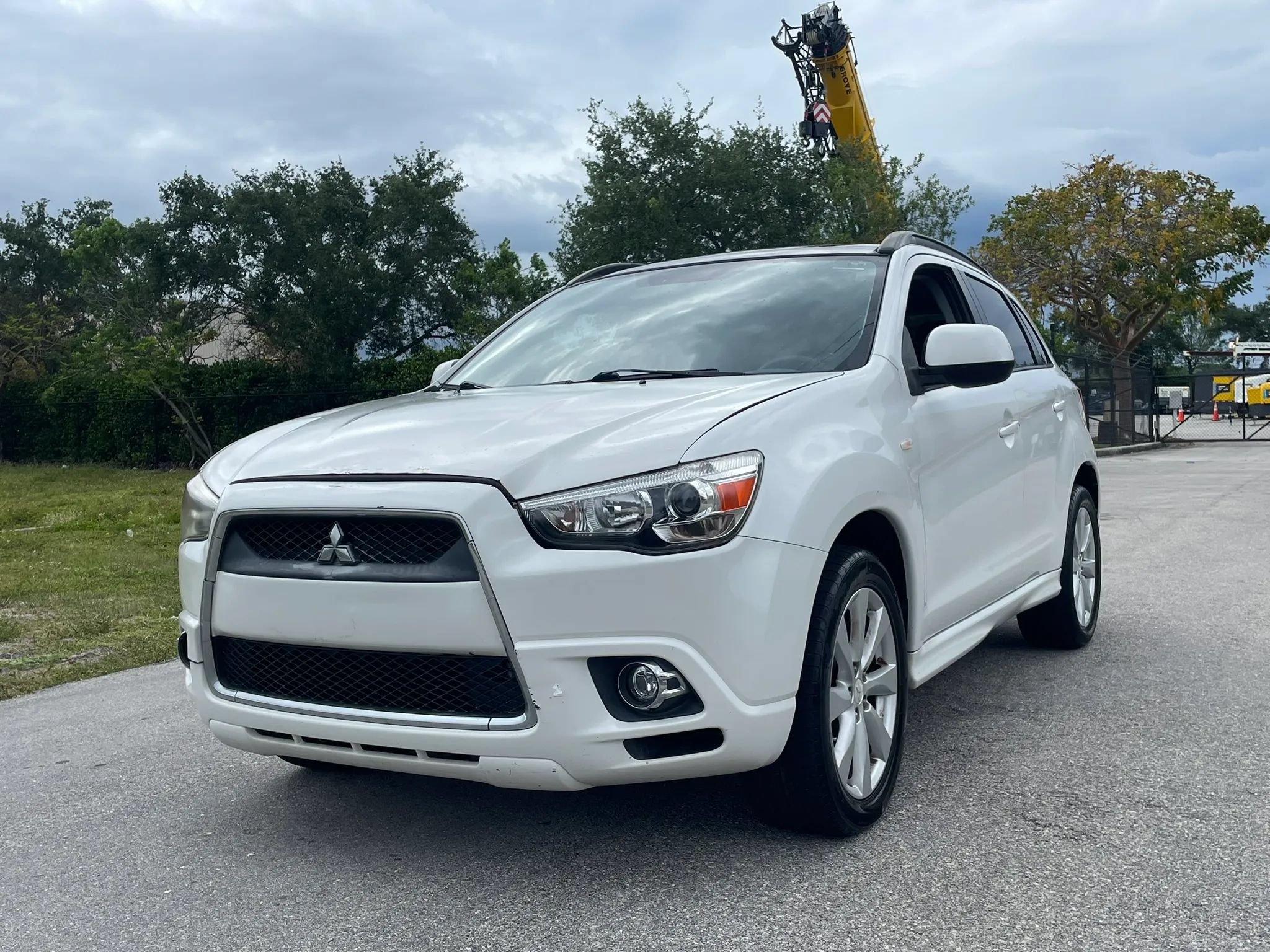 Used 2012 Mitsubishi Outlander Sport SE FWD image 4