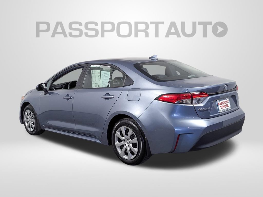 Used 2025 Toyota Corolla LE video 3
