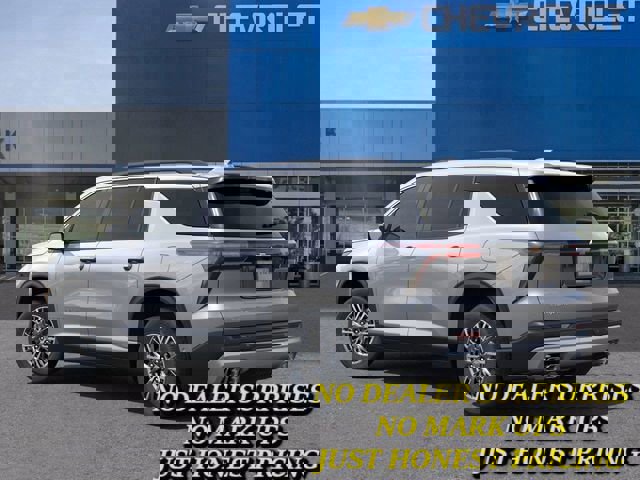 New 2025 Chevrolet Traverse LT w/ Enhanced Driving Package FWD image 3