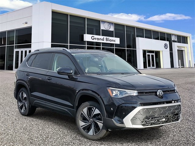 New 2026 Volkswagen Taos SE image 1