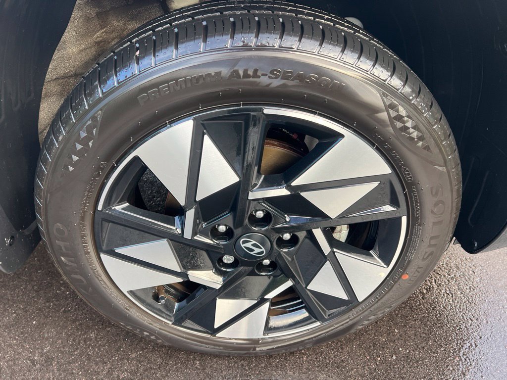 Certified 2025 Hyundai Kona SEL AWD/4WD image 7