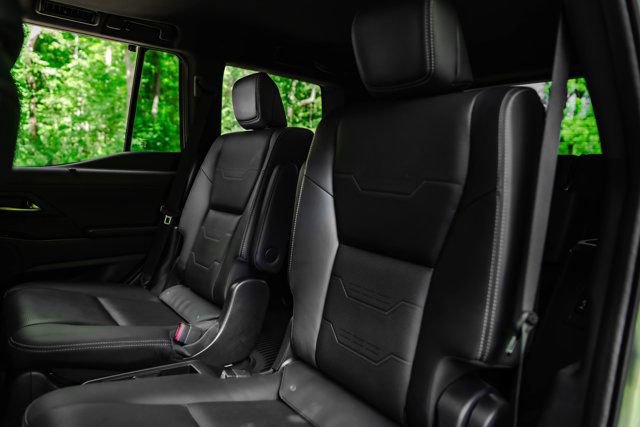 Used 2024 Lexus GX 550 w/ Cold Area Package AWD/4WD image 23