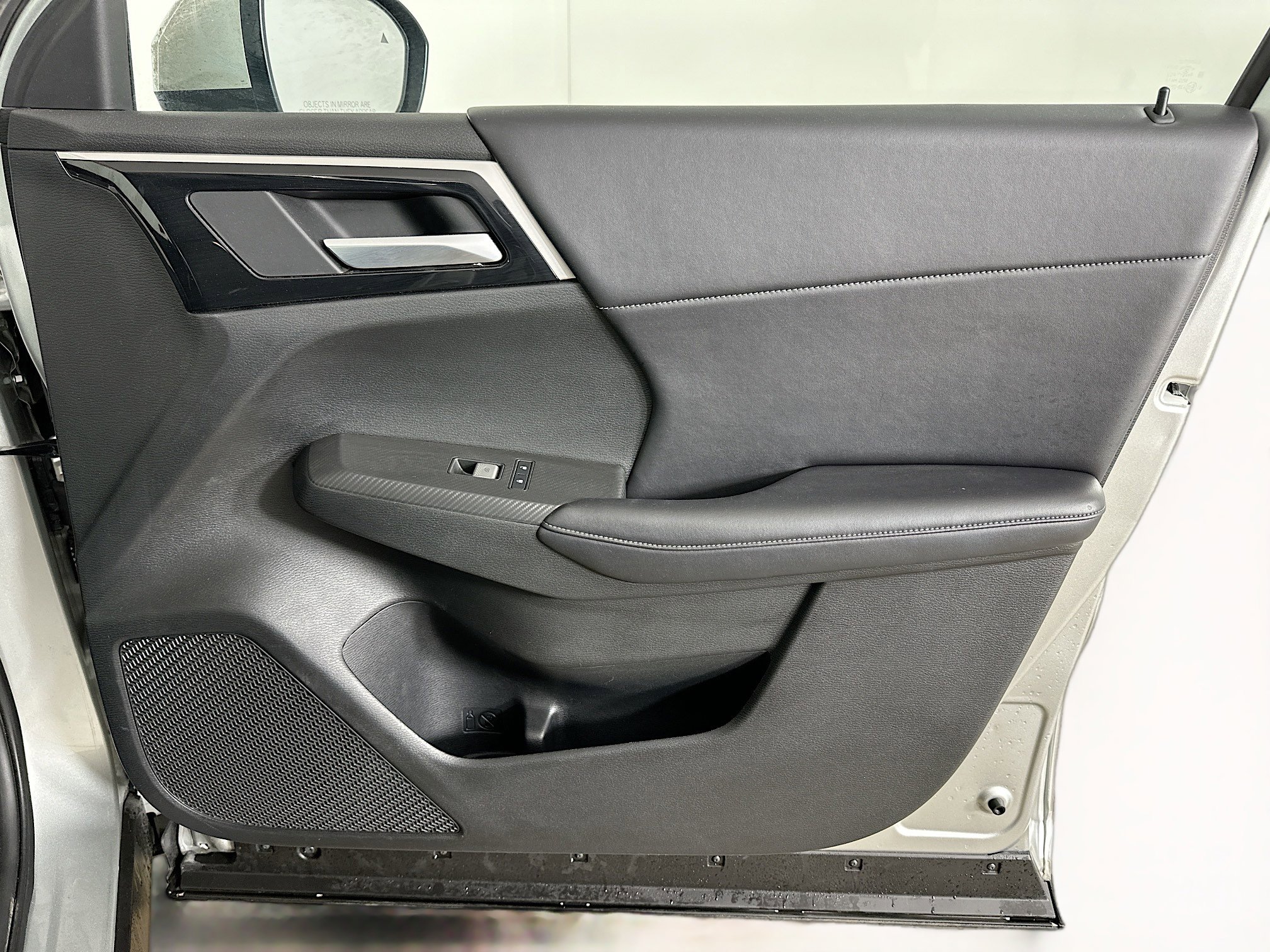 Used 2024 Mitsubishi Outlander SE image 33