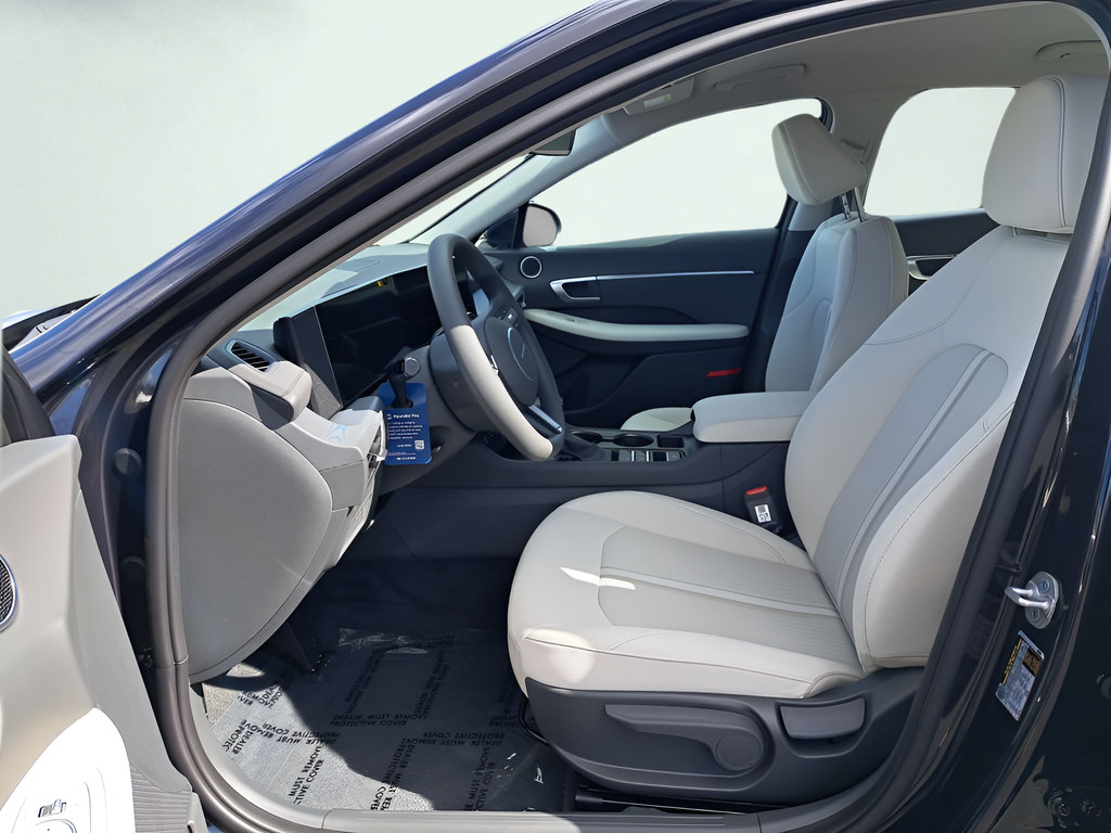 New 2026 Hyundai Sonata SE FWD image 10