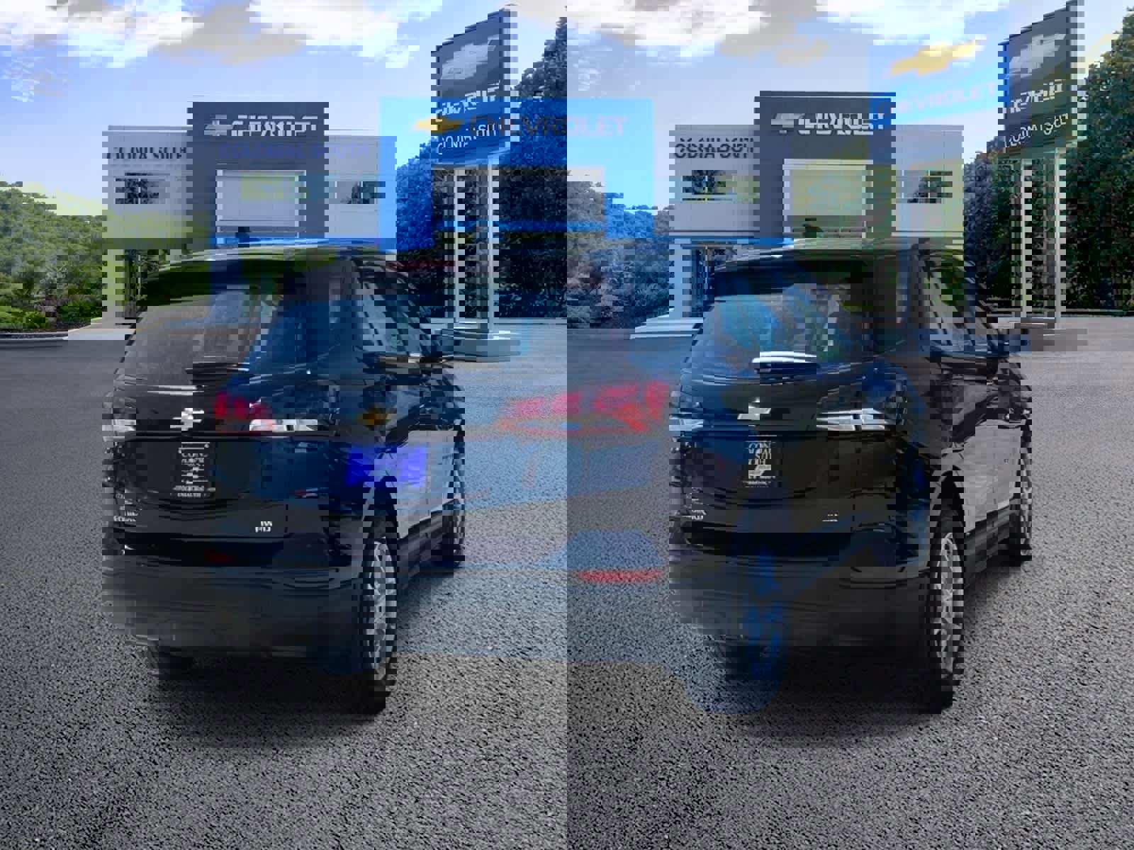 Certified 2023 Chevrolet Equinox LS w/ Driver Confidence II Package image 6