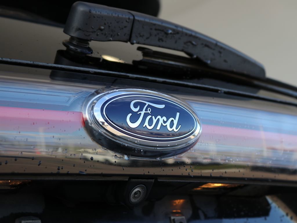 Used 2015 Ford Edge SEL w/ Equipment Group 201A AWD/4WD image 13