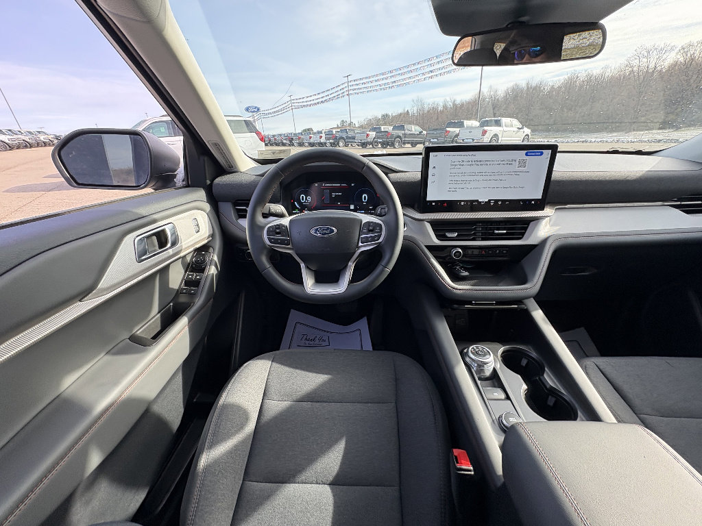 Used 2025 Ford Explorer Active image 23