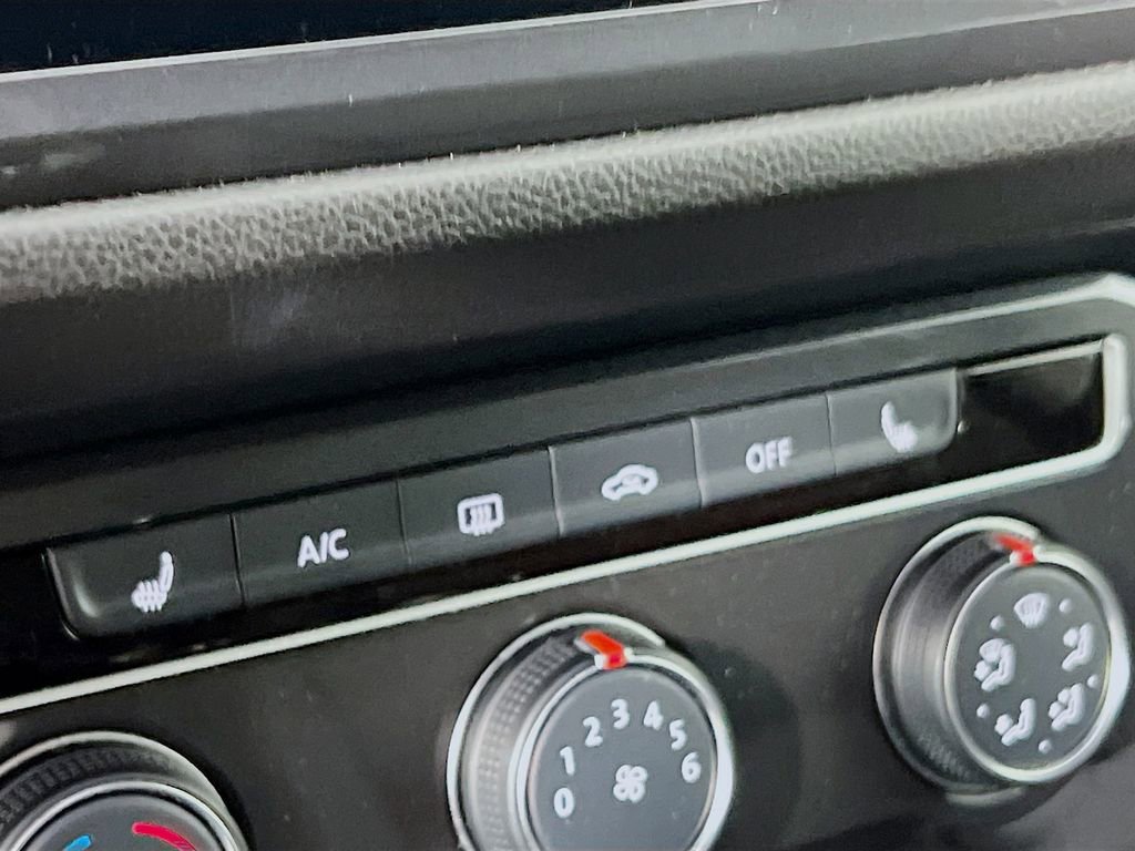 Used 2024 Volkswagen Tiguan Wolfsburg Edition image 19