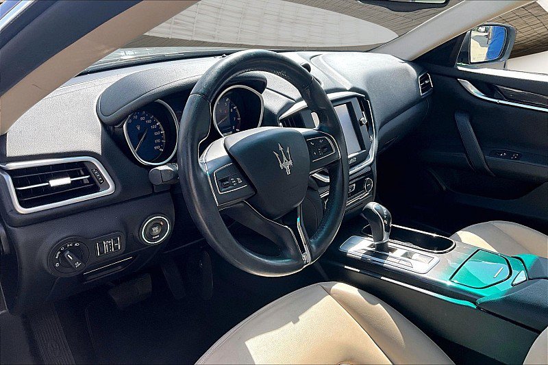 Used 2016 Maserati Ghibli RWD image 10
