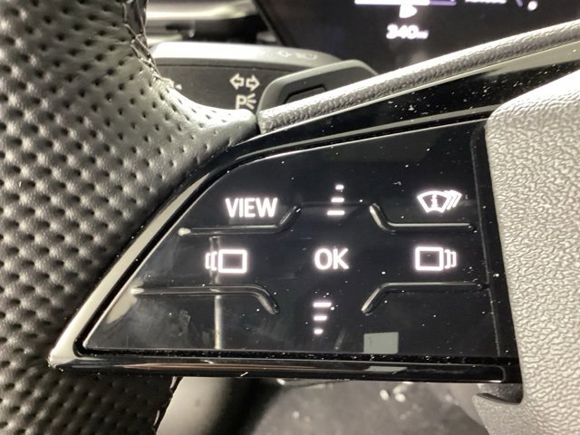 New 2025 Audi SQ5 Premium Plus image 30