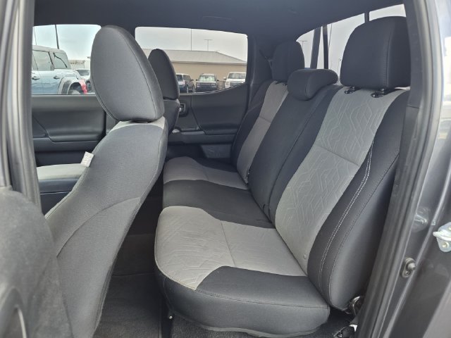Used 2023 Toyota Tacoma TRD Off-Road w/ Technology Package AWD/4WD image 18