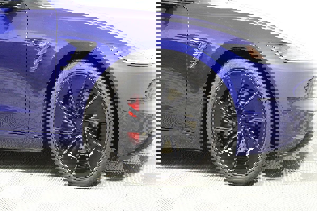 Used 2025 Tesla Model 3 Performance image 35