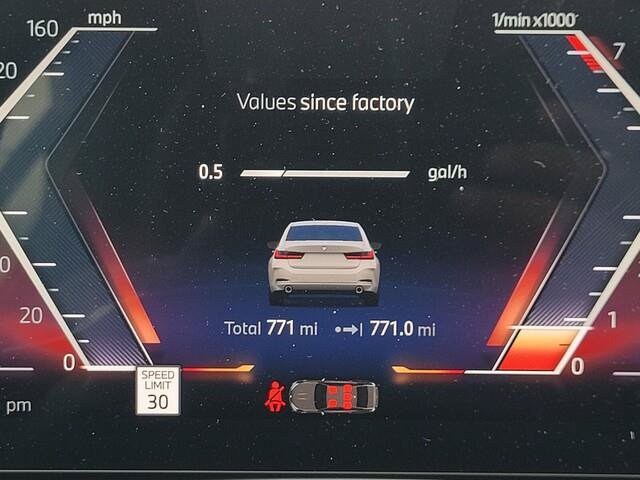 Used 2025 BMW 330i Sedan w/ Convenience Package RWD image 10