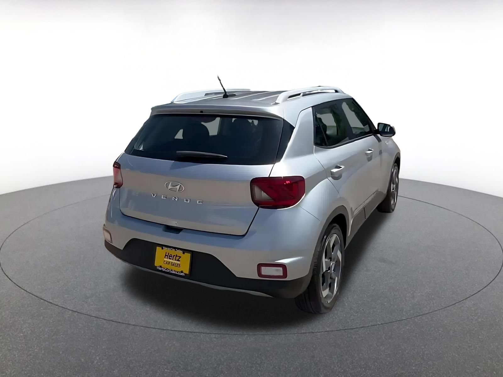 Used 2026 Hyundai Venue SEL FWD image 15