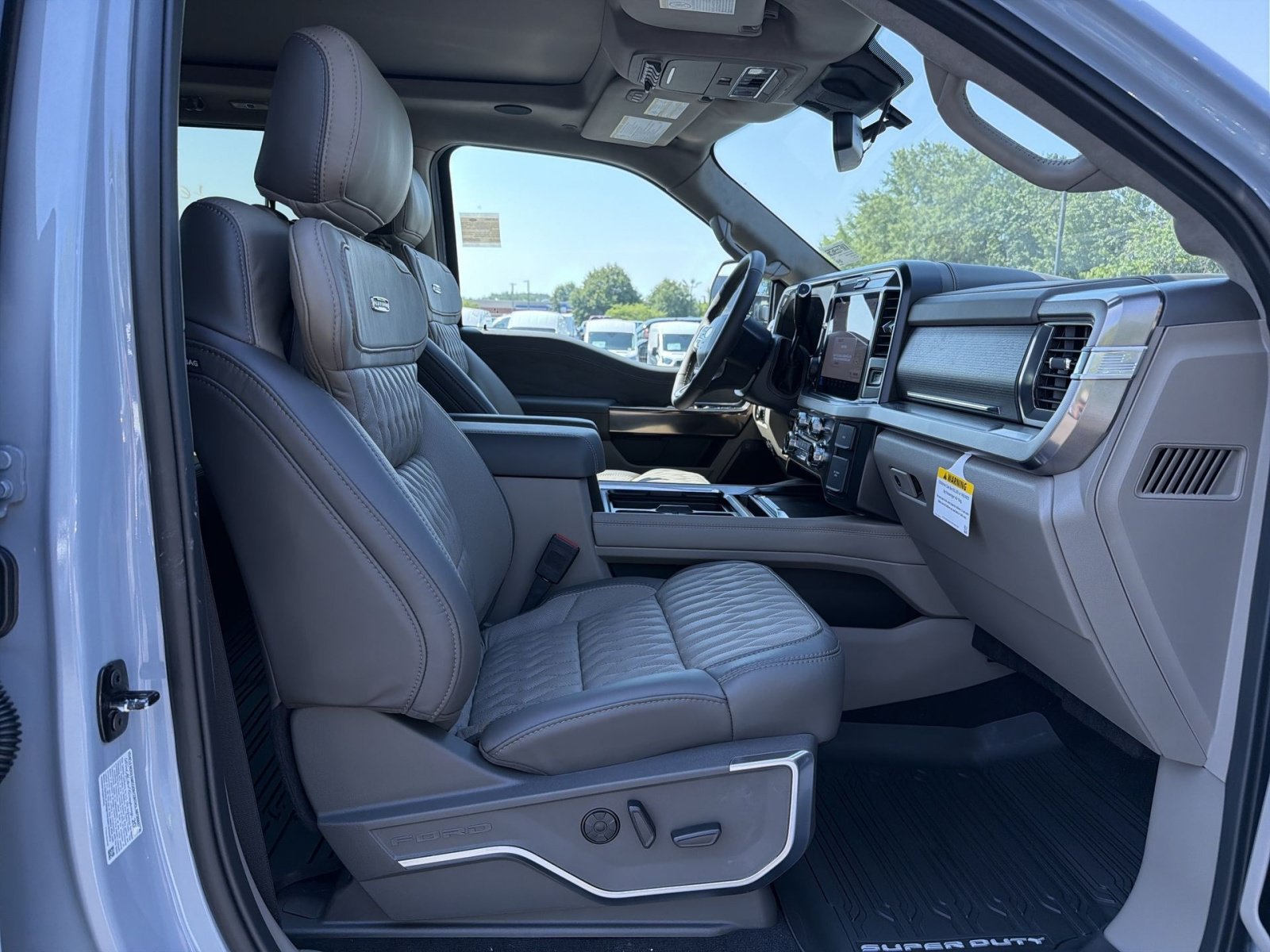New 2026 Ford F350 Platinum w/ Platinum Plus Package AWD/4WD image 26