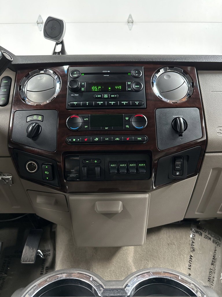 Used 2008 Ford F550 4x4 Crew Cab Super Duty image 25