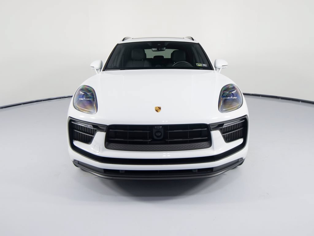 Certified 2026 Porsche Macan S AWD/4WD image 13