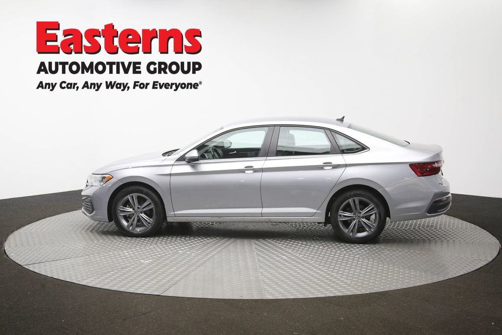 Used 2024 Volkswagen Jetta SE FWD image 59