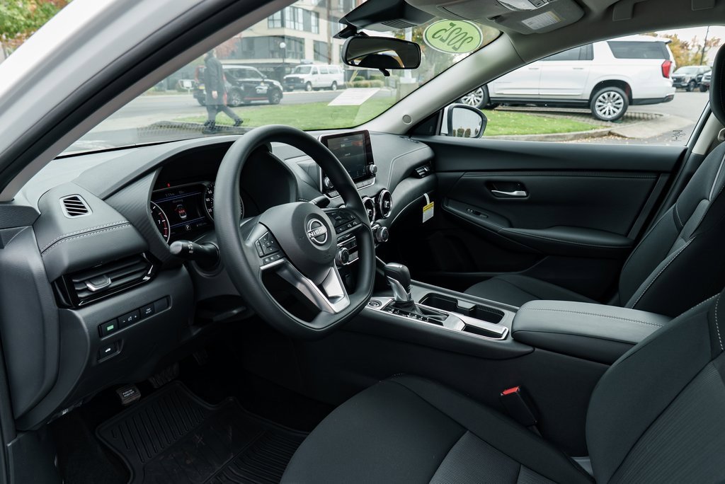 New 2025 Nissan Sentra SV w/ Trunk Package image 20