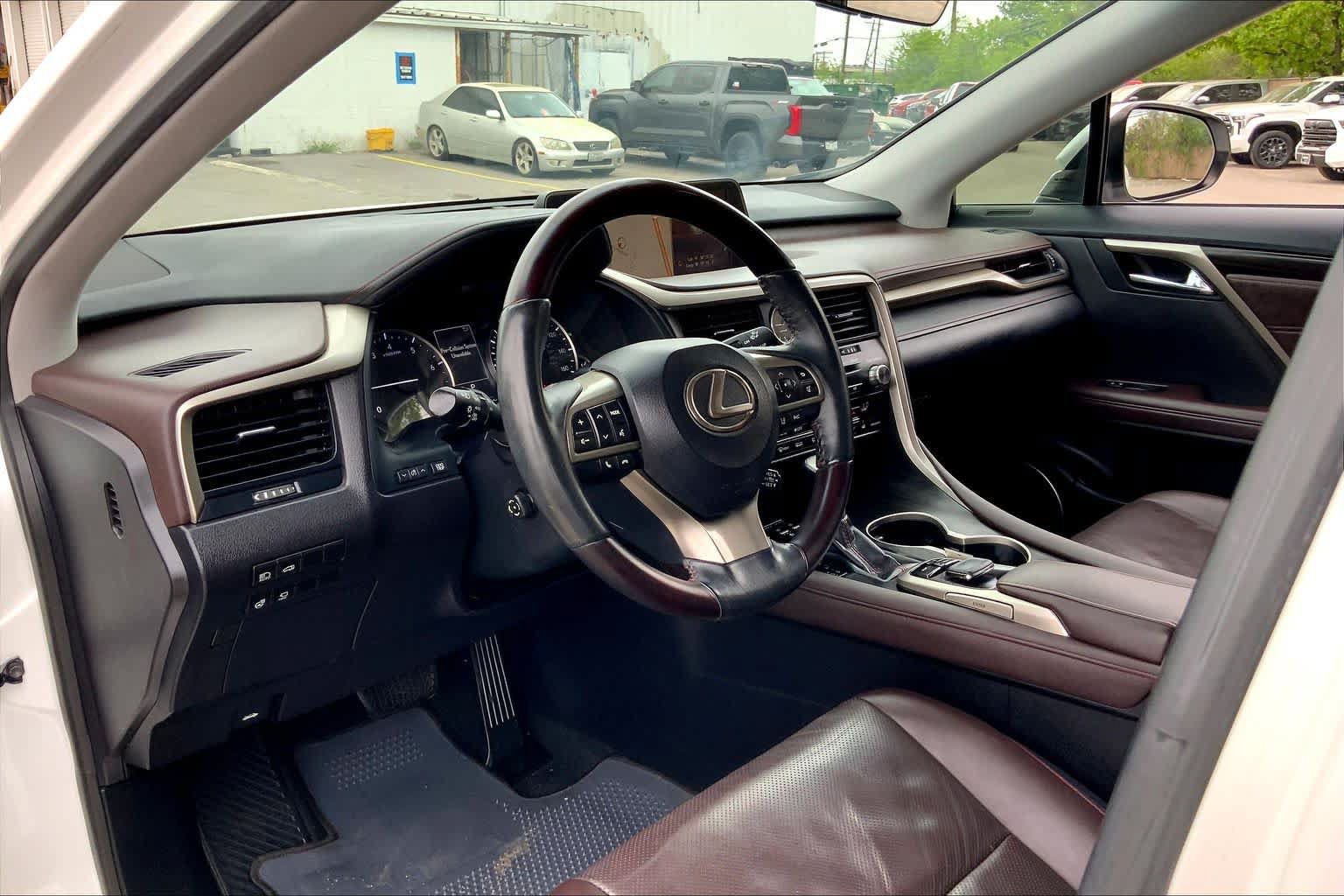 Used 2019 Lexus RX 350 FWD w/ Navigation Package image 17