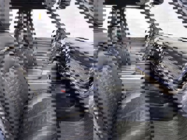 Used 2022 Rivian R1T Adventure image 29