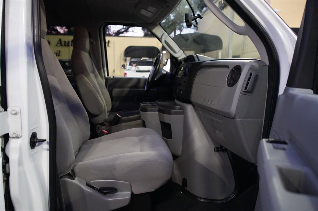 Used 2014 Ford E-350 and Econoline 350 XL w/ Interior Upgrade Package RWD image 14