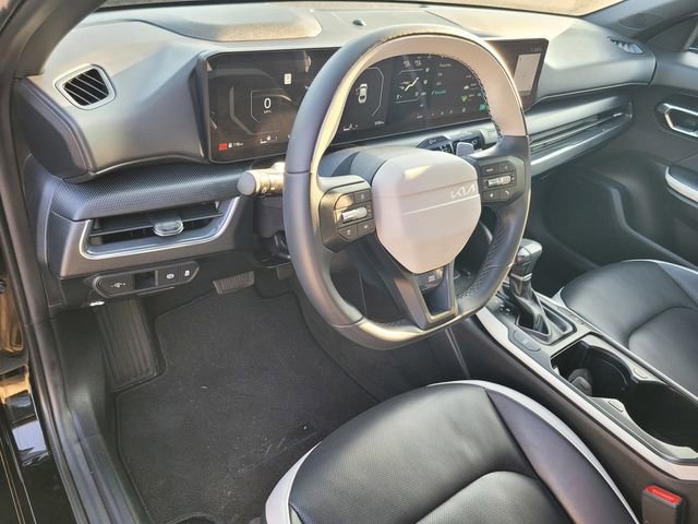 Used 2025 Kia K4 GT-Line w/ GT-Line Premium Package image 9