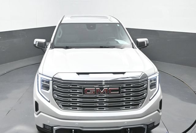 Used 2024 GMC Sierra 1500 Denali w/ Technology Package AWD/4WD image 30