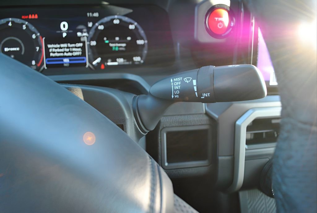 New 2025 Toyota Tacoma TRD Off-Road image 10