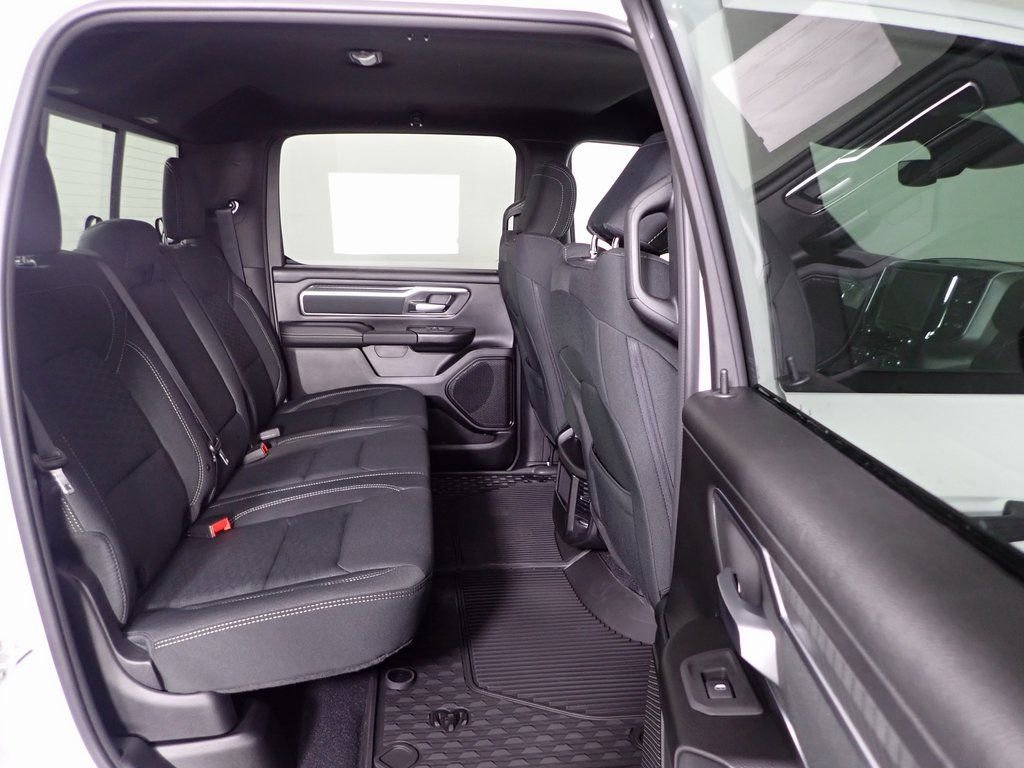 New 2025 RAM 1500 Big Horn AWD/4WD image 31