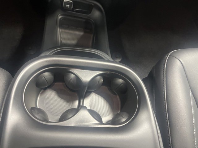 New 2025 Chrysler Voyager LX image 15