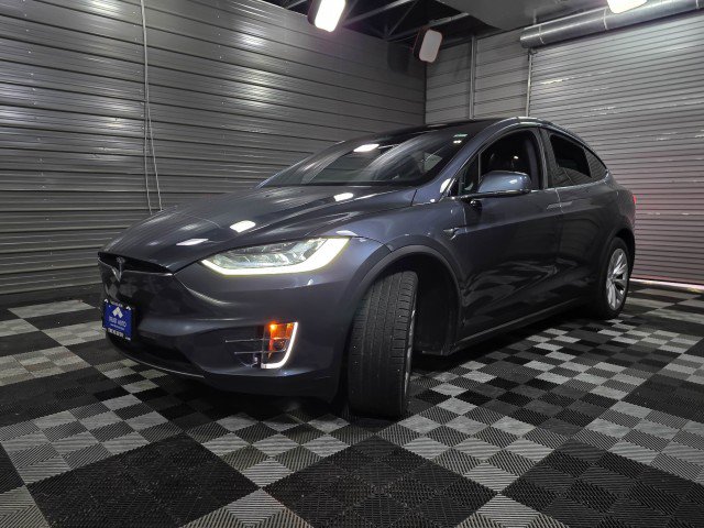 Used 2020 Tesla Model X Long Range image 39