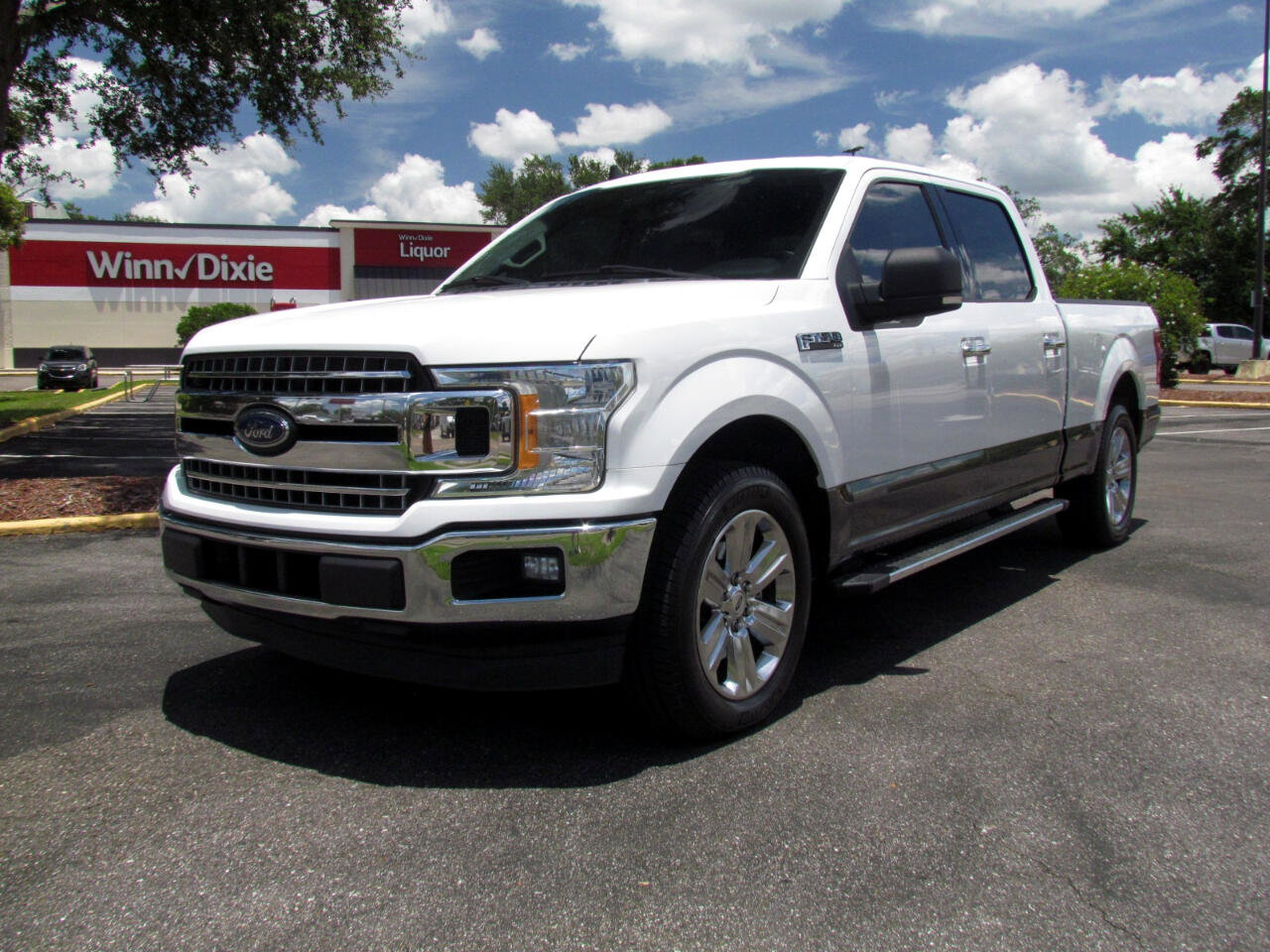 Used 2019 Ford F150 XLT w/ Equipment Group 302A Luxury image 2