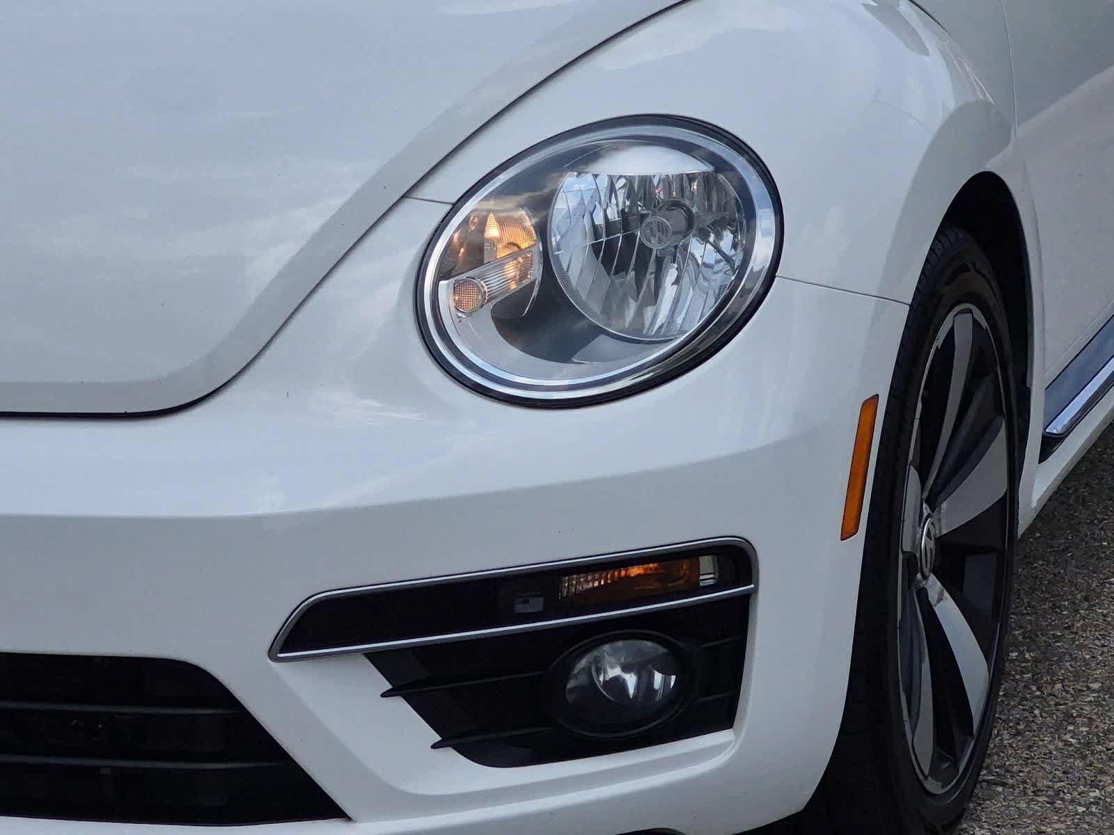 Used 2013 Volkswagen Beetle 2.0T FWD image 11