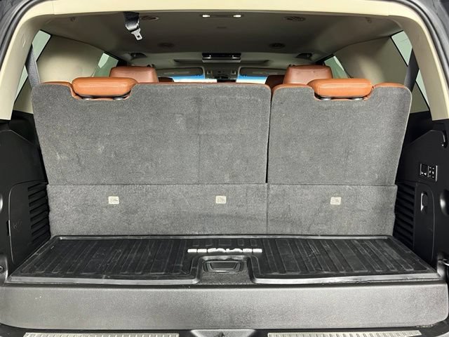 Used 2018 Cadillac Escalade Luxury AWD/4WD image 30