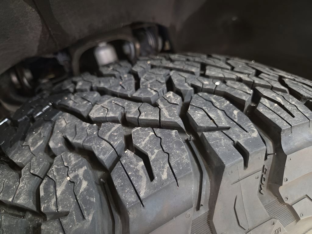 Used 2024 GMC Sierra 2500 Pro w/ Convenience Package image 23