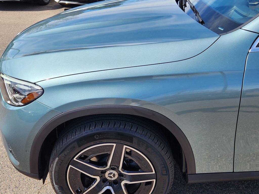 Used 2026 Mercedes-Benz GLC 300 4MATIC image 9